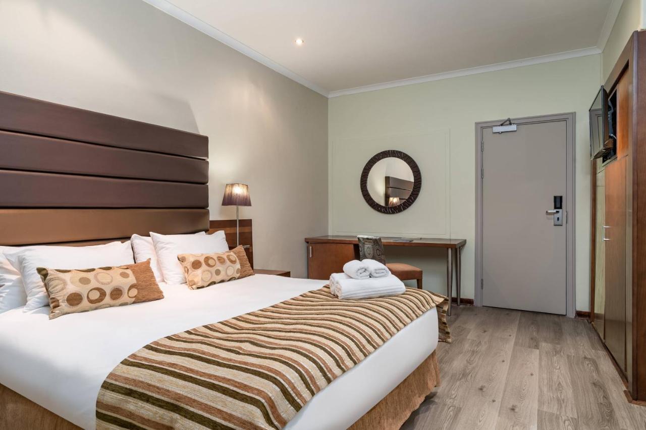 Protea Hotel By Marriott Upington Eksteriør billede
