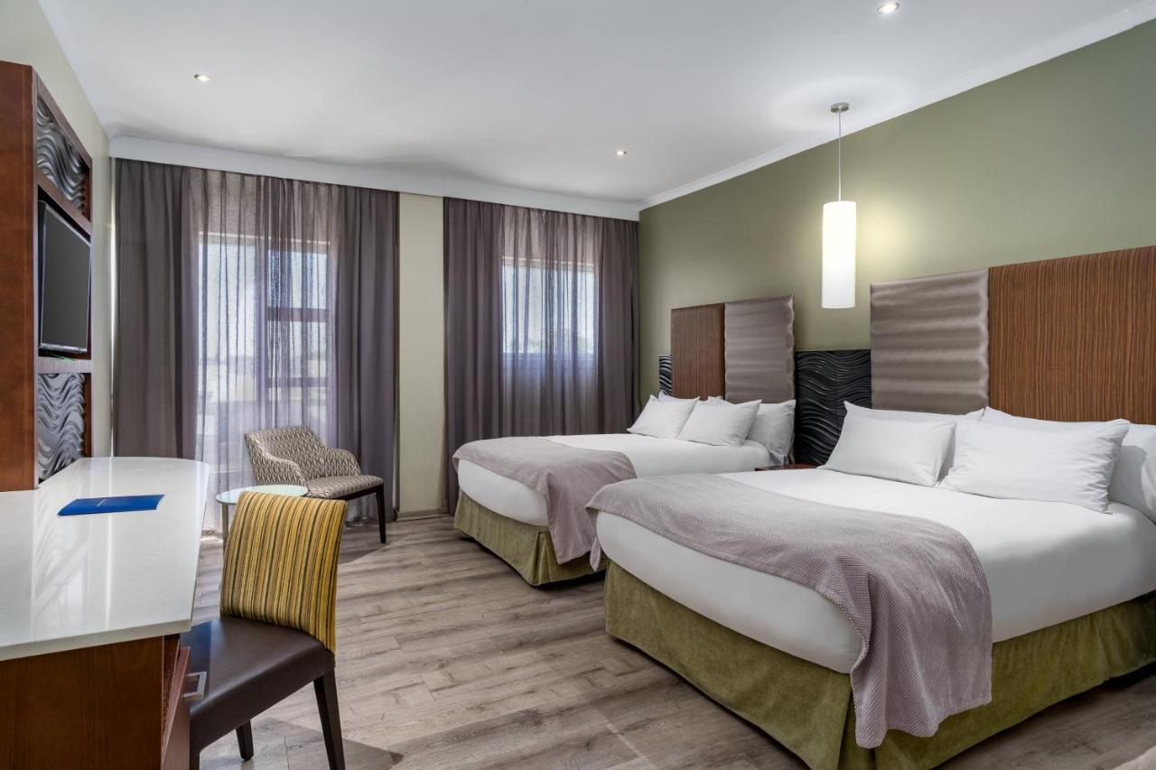 Protea Hotel By Marriott Upington Eksteriør billede
