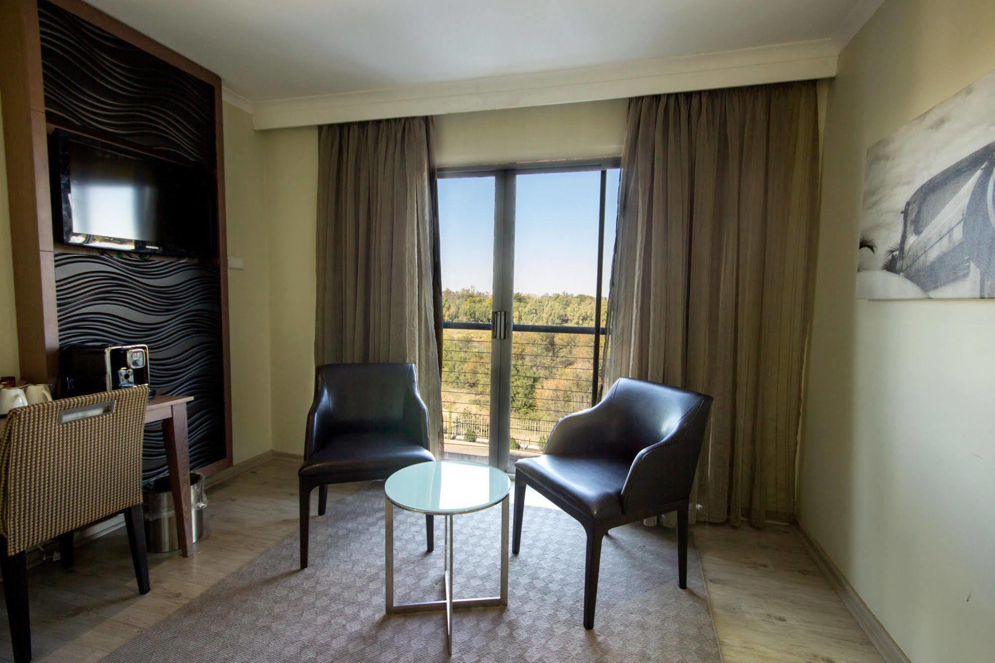 Protea Hotel By Marriott Upington Eksteriør billede