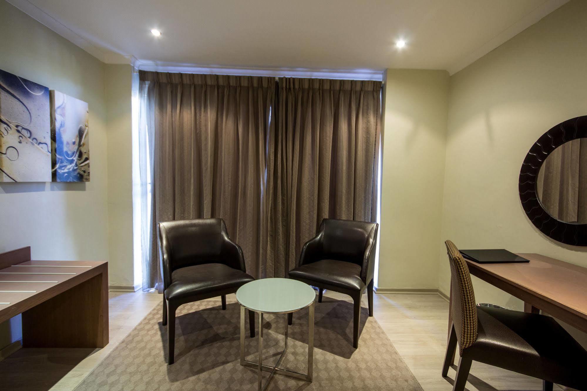 Protea Hotel By Marriott Upington Eksteriør billede